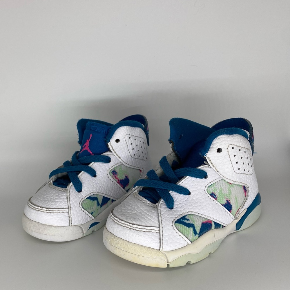 Air Jordan 6 Retro Shoes Toddler Size 6C green abyss laser 645127-153